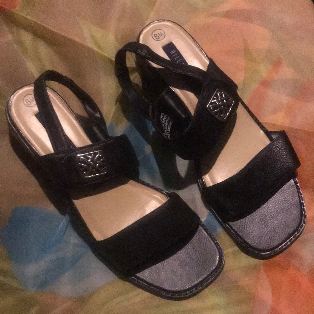 Hillard & Hanson low wedge Sandal